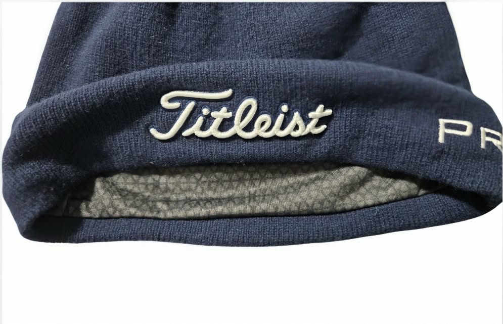 Titleist Hat Merino Wool Beanie Navy/White - Golf Country Online